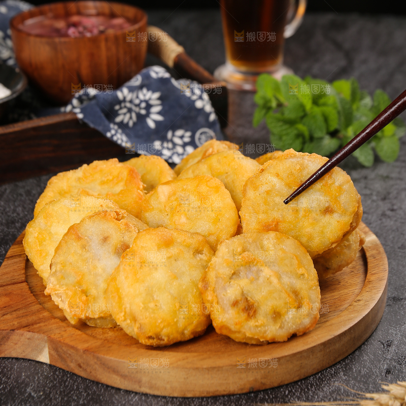 深底上的炸藕夹