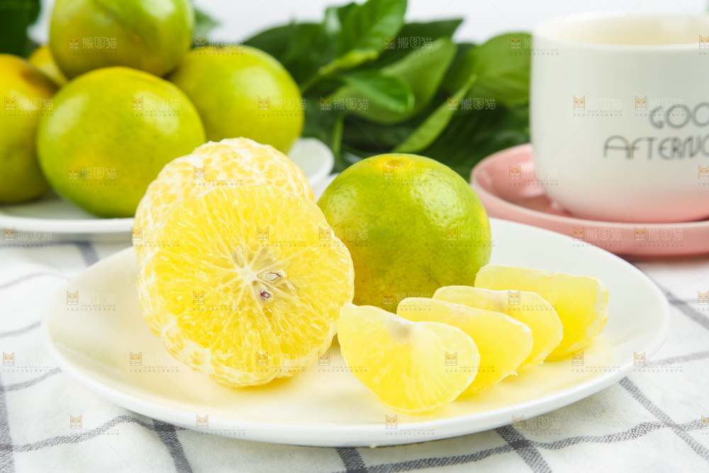 浅底上的皇帝柑