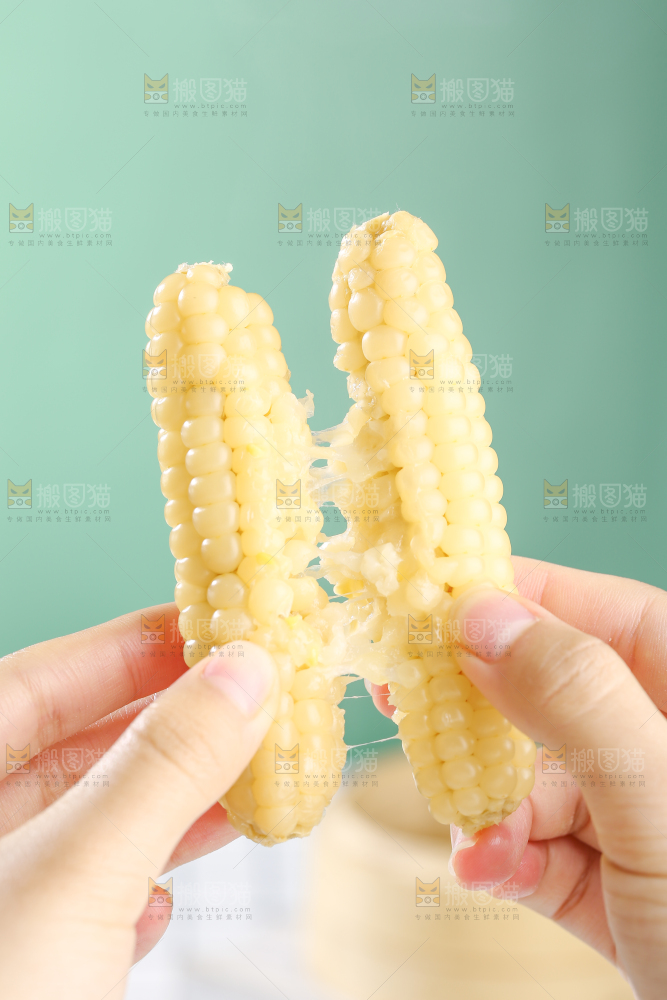 浅底上的手指糯玉米