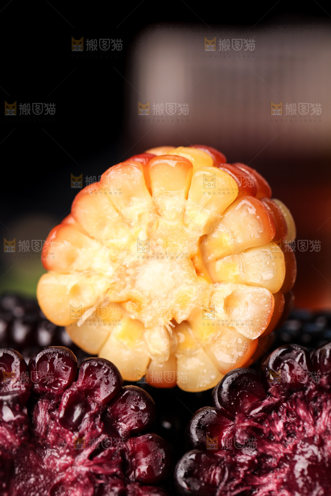 深底上的玉米