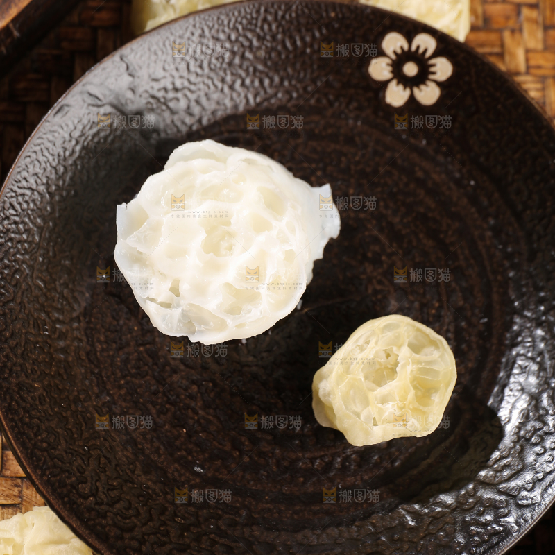 深底上的原味面藕