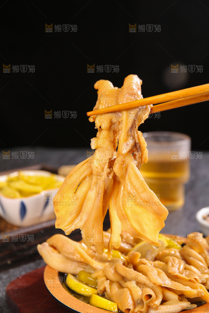 深底上的无骨鸭掌