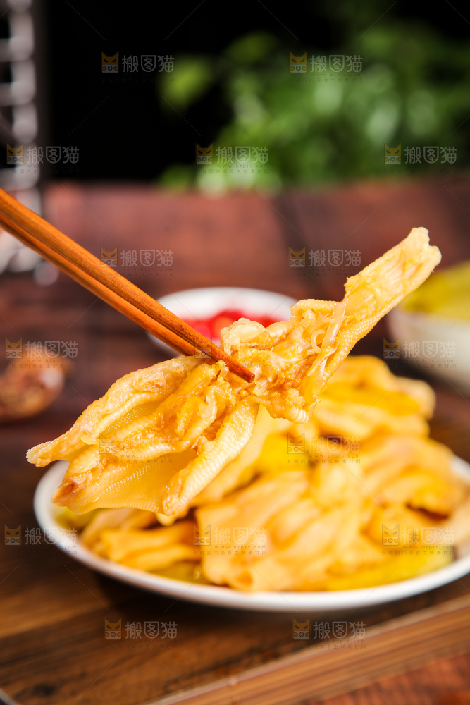 深底上的无骨鸭掌