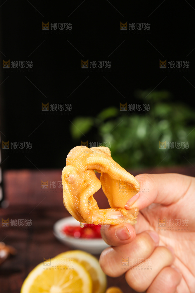 深底上的无骨鸭掌