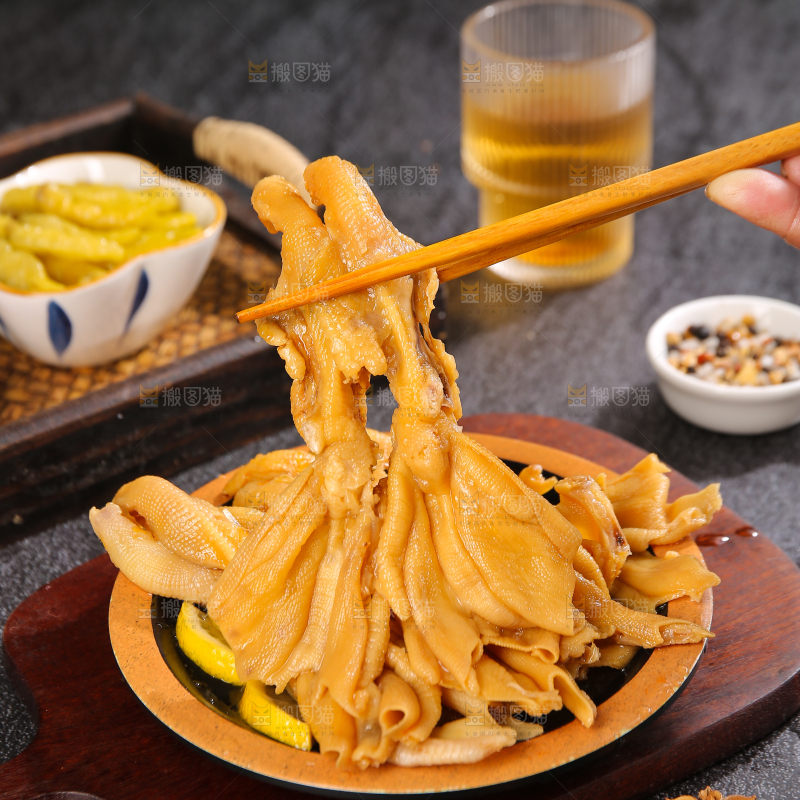 深底上的无骨鸭掌