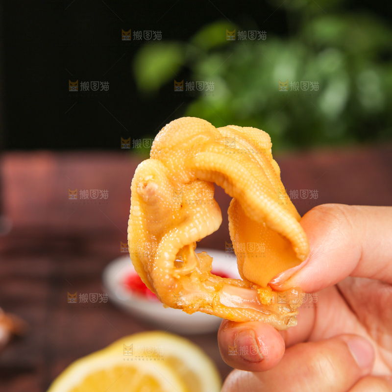 深底上的无骨鸭掌