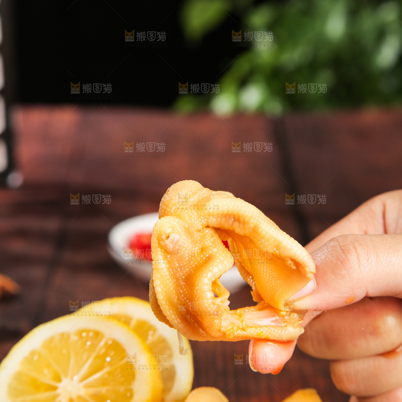 深底上的无骨鸭掌