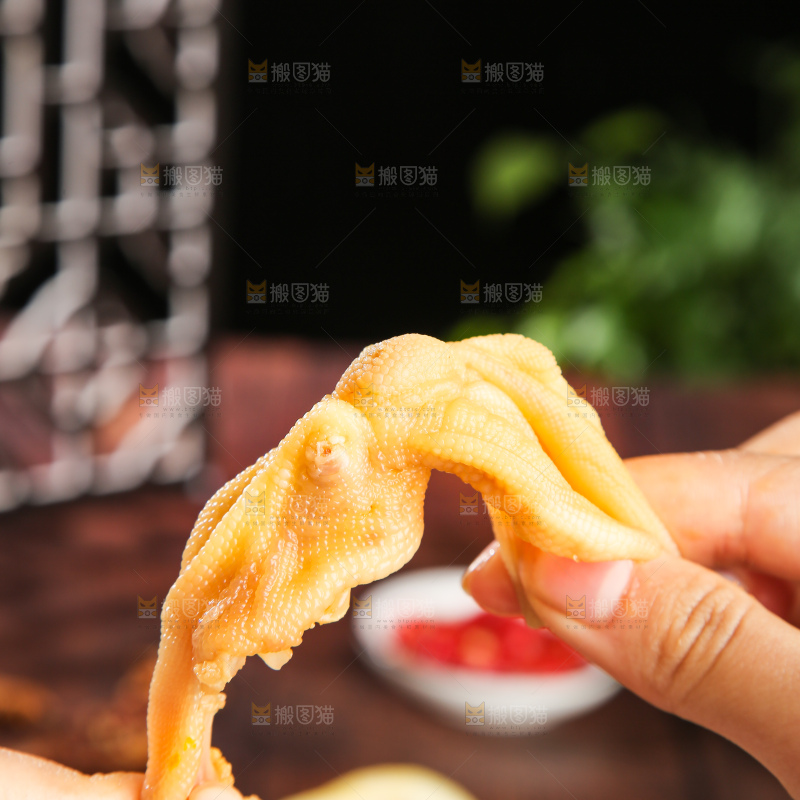 深底上的无骨鸭掌
