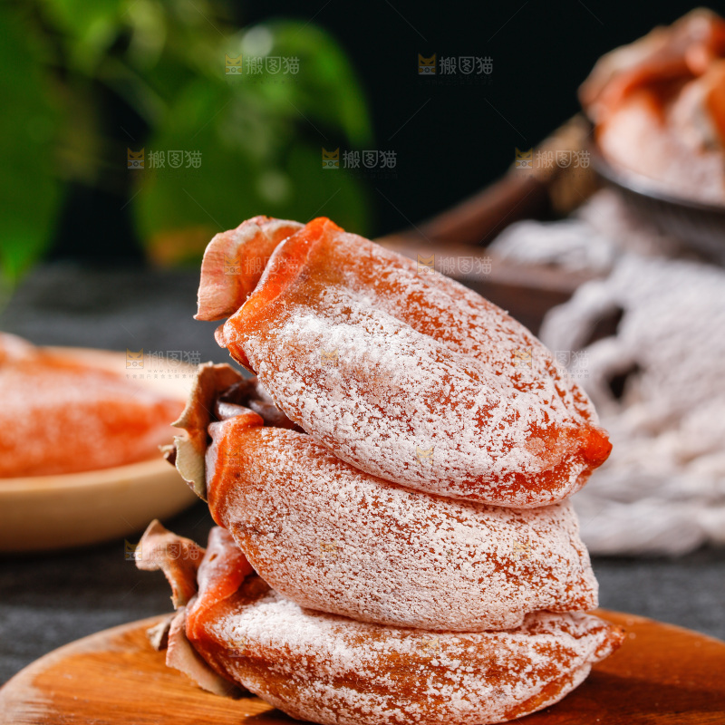 深底上的吊柿饼
