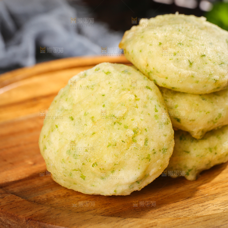 深底上的鲜虾饼