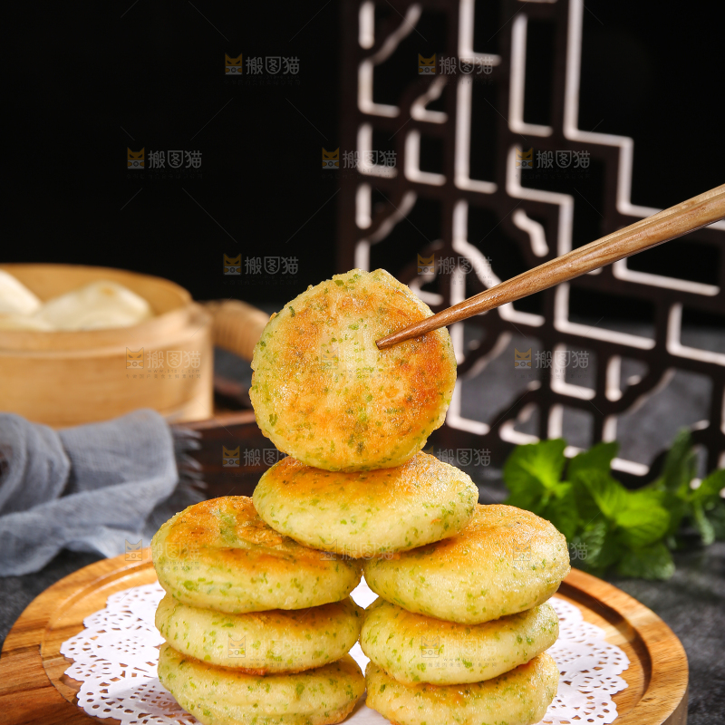 深底上的鲜虾饼