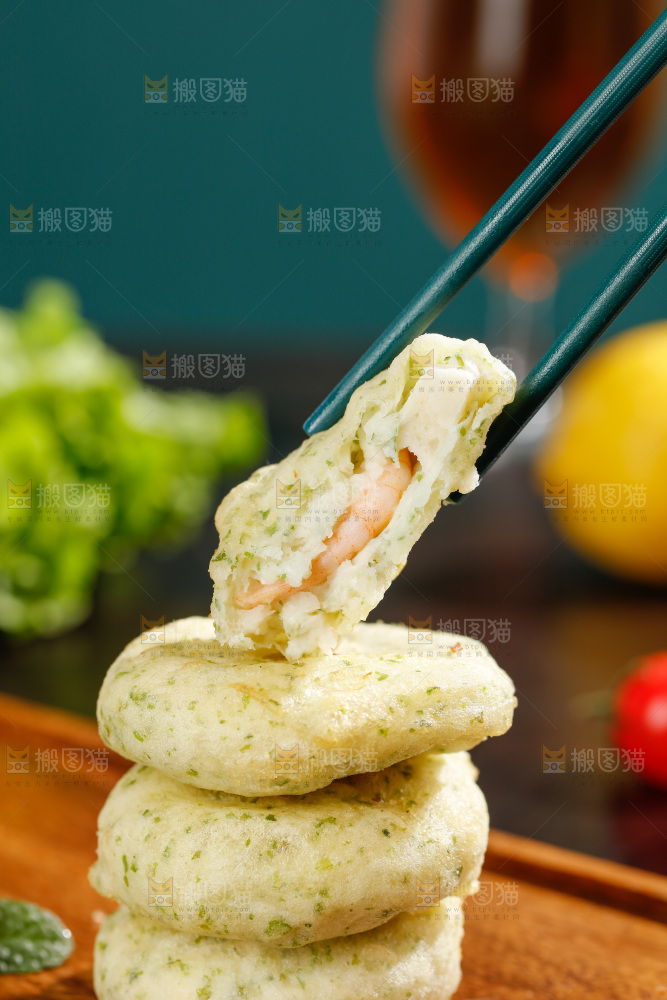 深底上的鲜虾饼