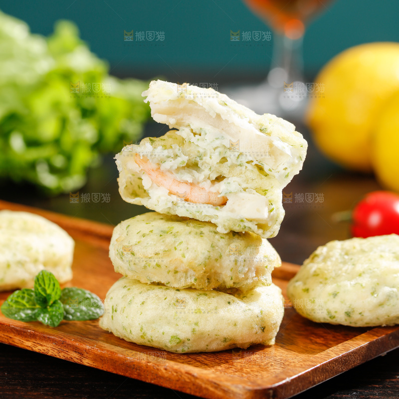 深底上的鲜虾饼