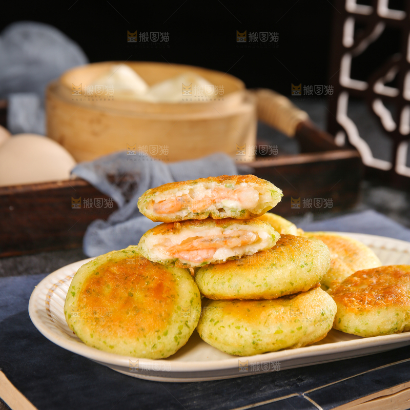 深底上的鲜虾饼
