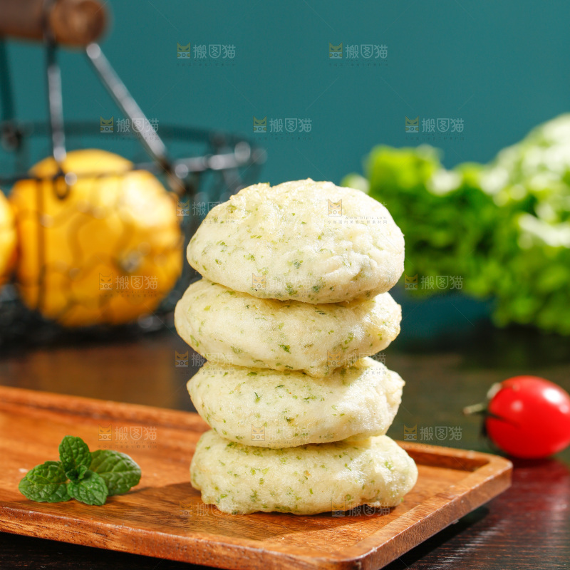 深底上的鲜虾饼