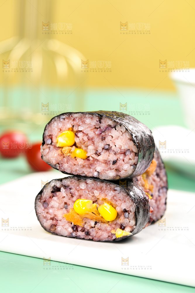 浅底上的手工大饭团