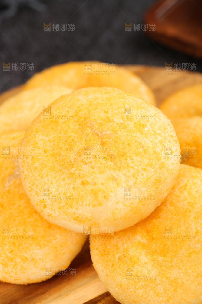 深底上的糖糕