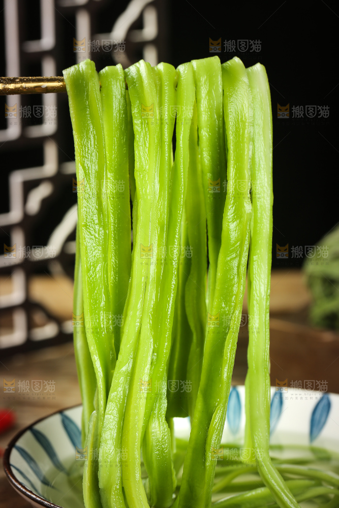 深底上的贡菜