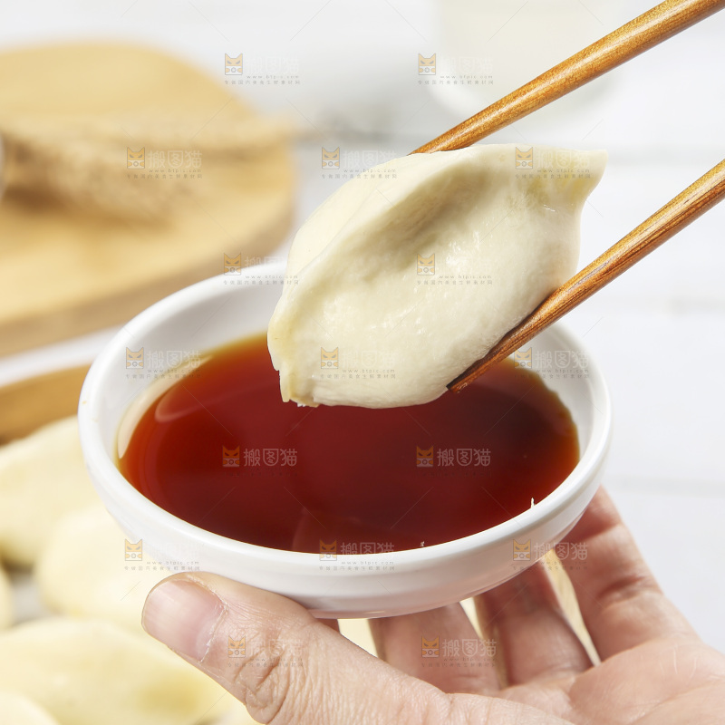 浅底上的水煎包