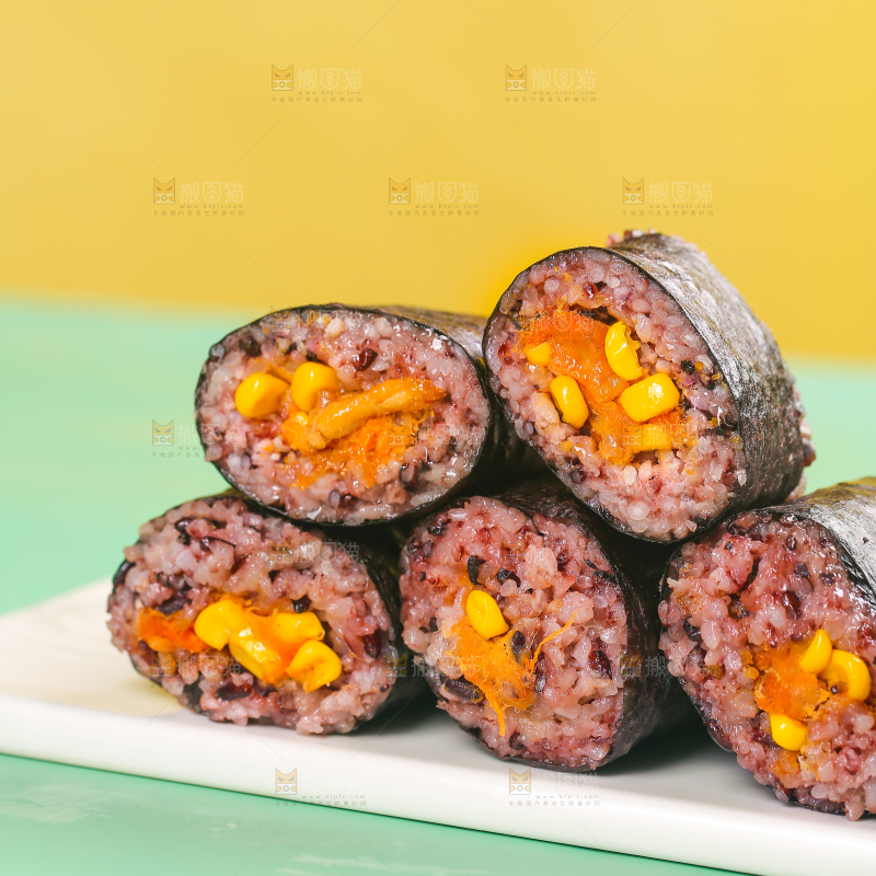 浅底上的手工大饭团