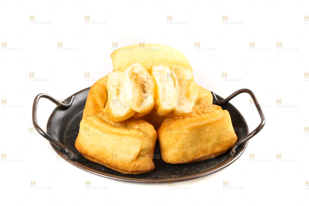 白底上的香酥油条
