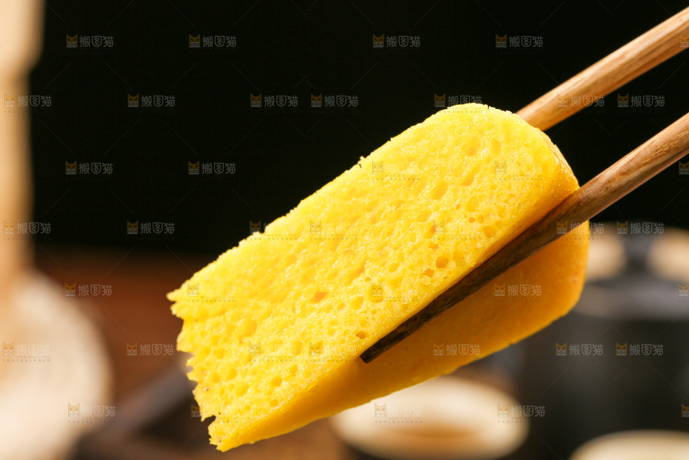 木底上的南瓜发糕