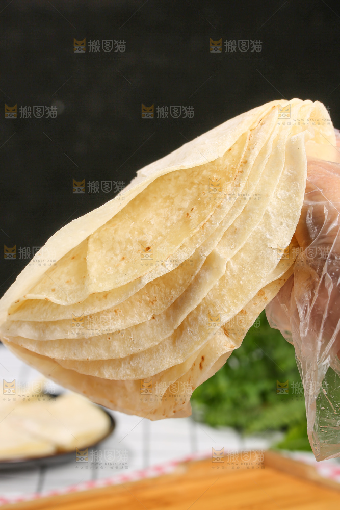 浅底上的烙馍春卷
