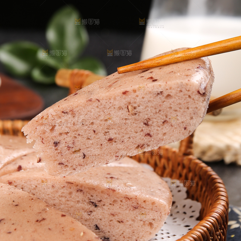 深底上的红豆发糕