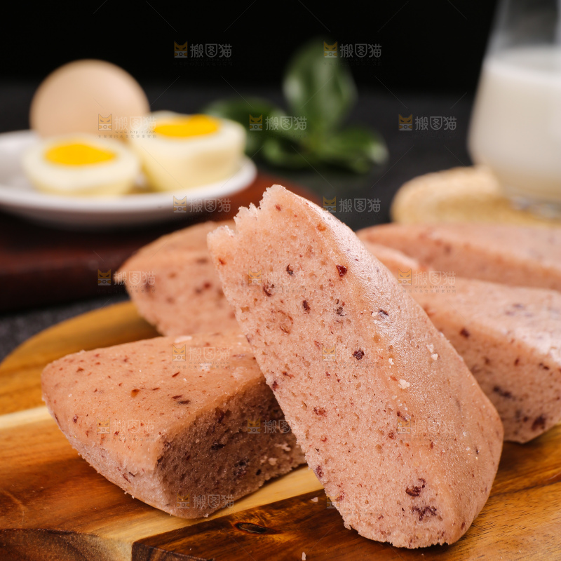 深底上的红豆发糕