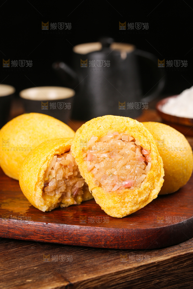 深底上的萝卜粉条团子