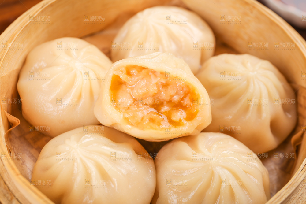深底上的灌汤包