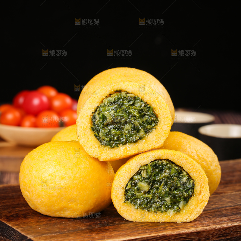 深底上的荠菜团子