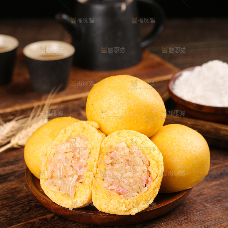 深底上的萝卜粉条团子