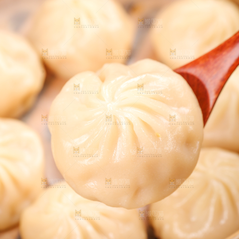 深底上的灌汤包