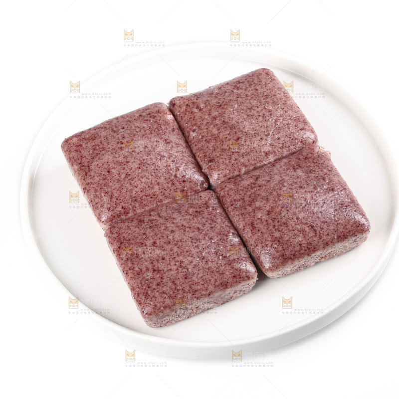 白底上的黑米发糕