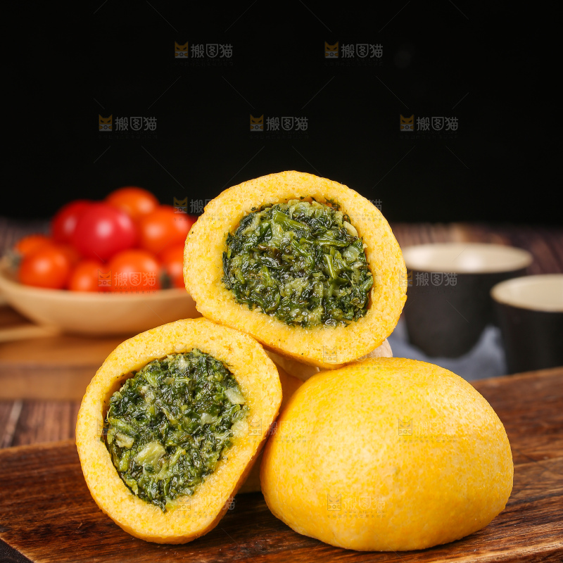 深底上的荠菜团子