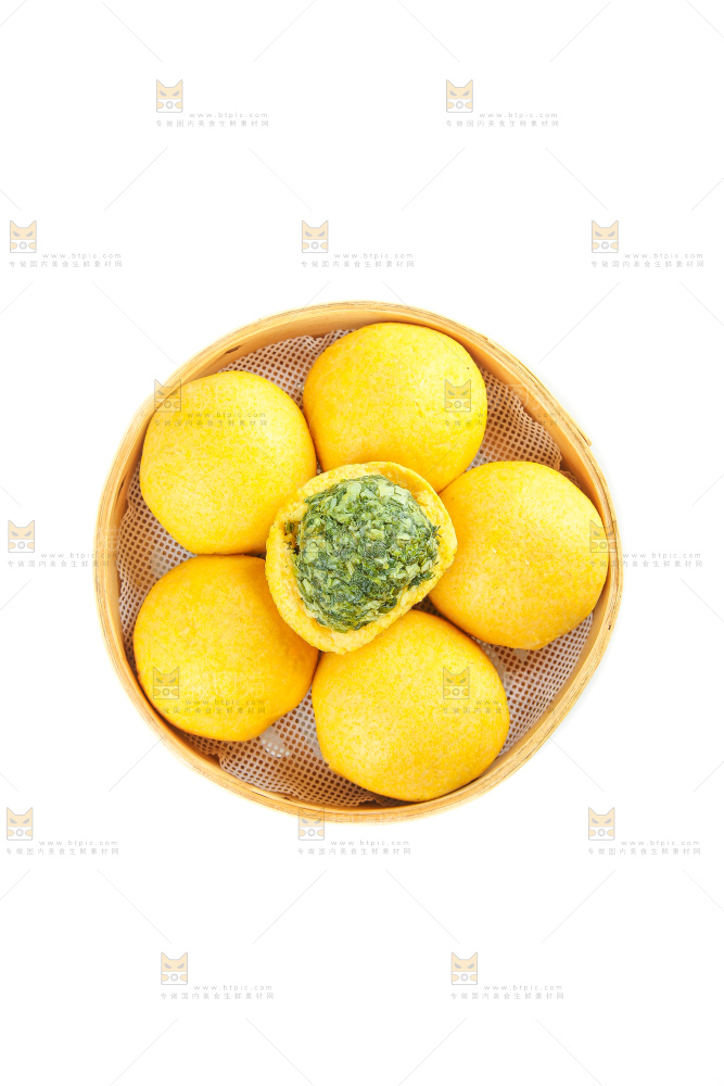 白底上的荠菜团子