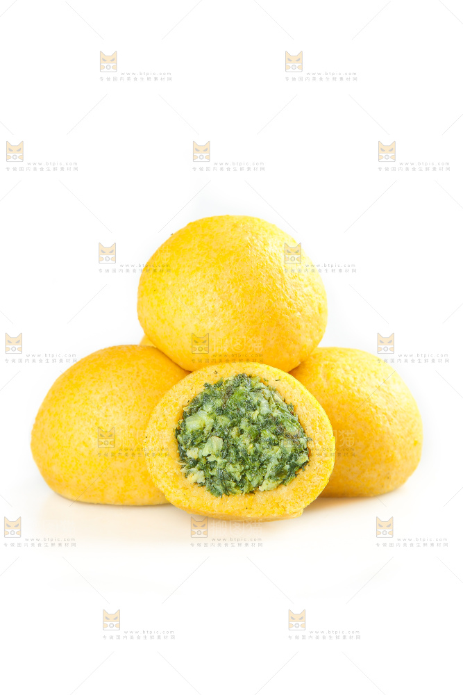 白底上的荠菜团子