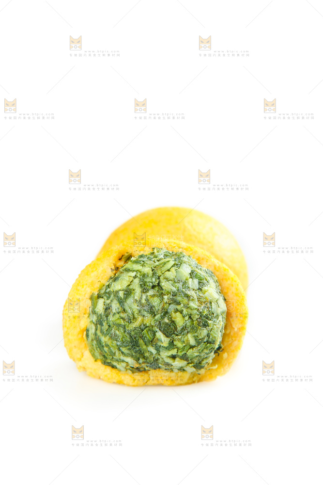 白底上的荠菜团子