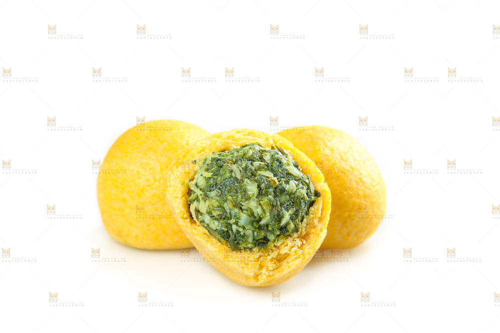 白底上的荠菜团子