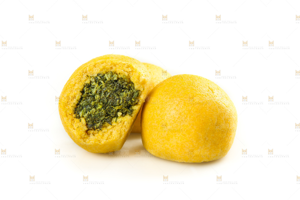 白底上的荠菜团子