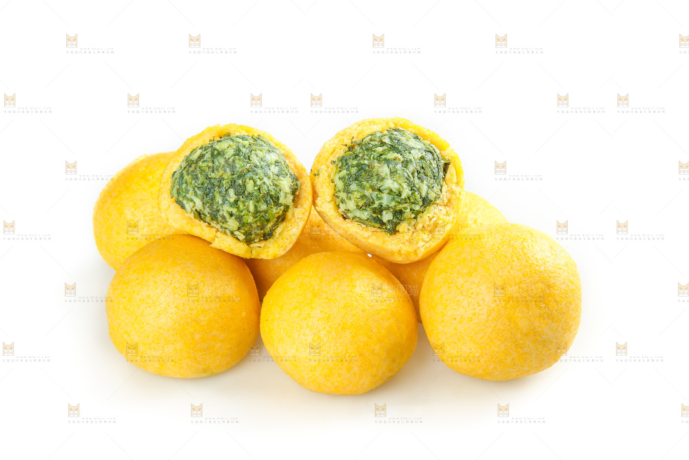 白底上的荠菜团子