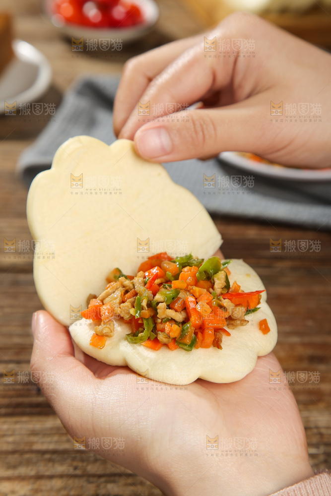 深底上的荷叶饼