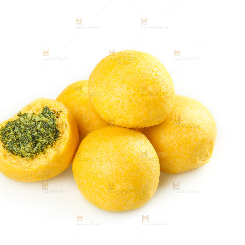 白底上的荠菜团子