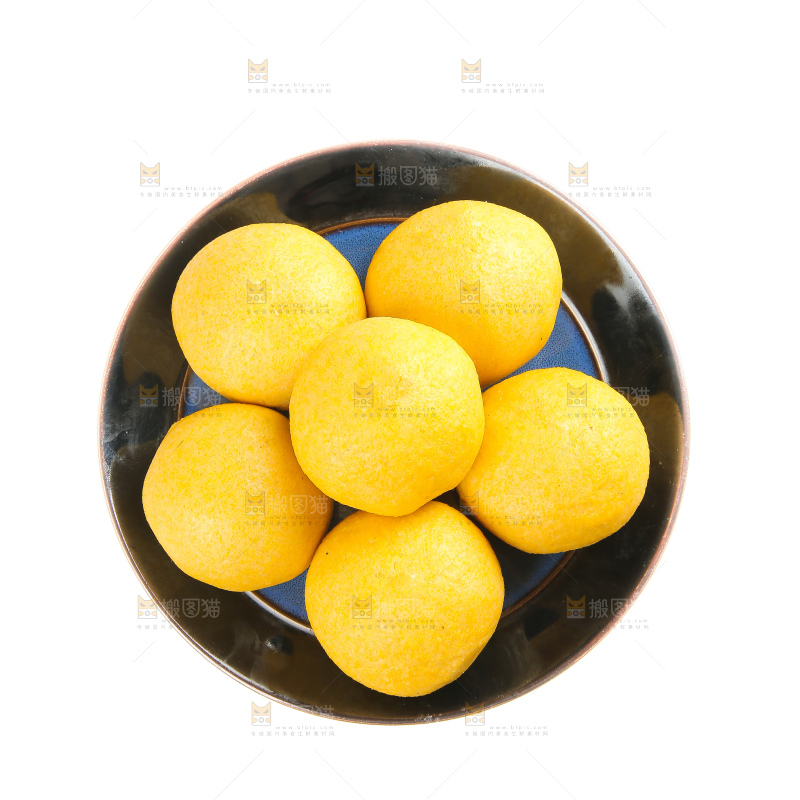 白底上的荠菜团子