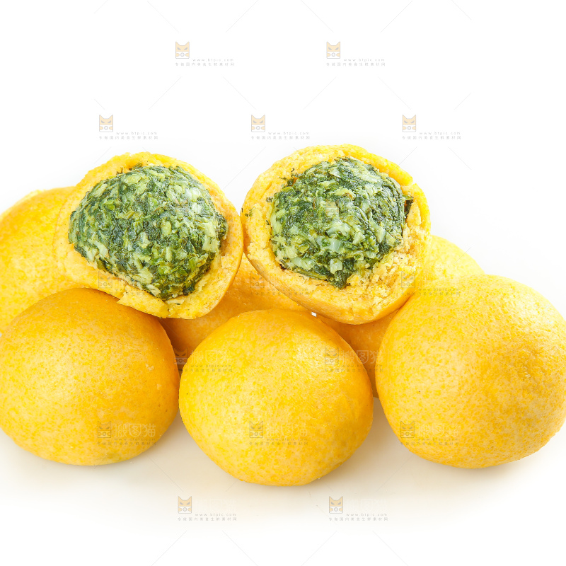 白底上的荠菜团子