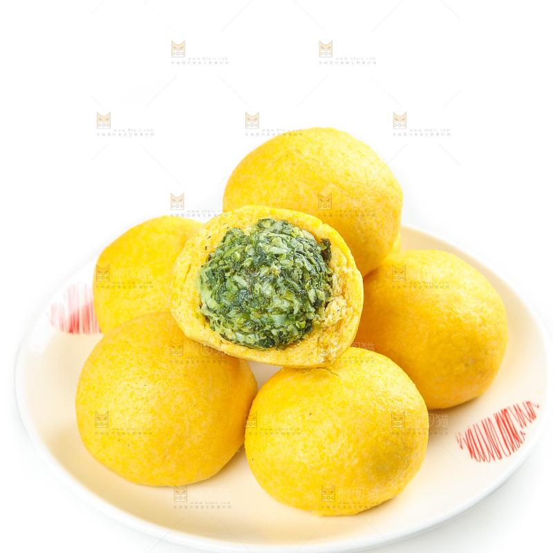 白底上的荠菜团子