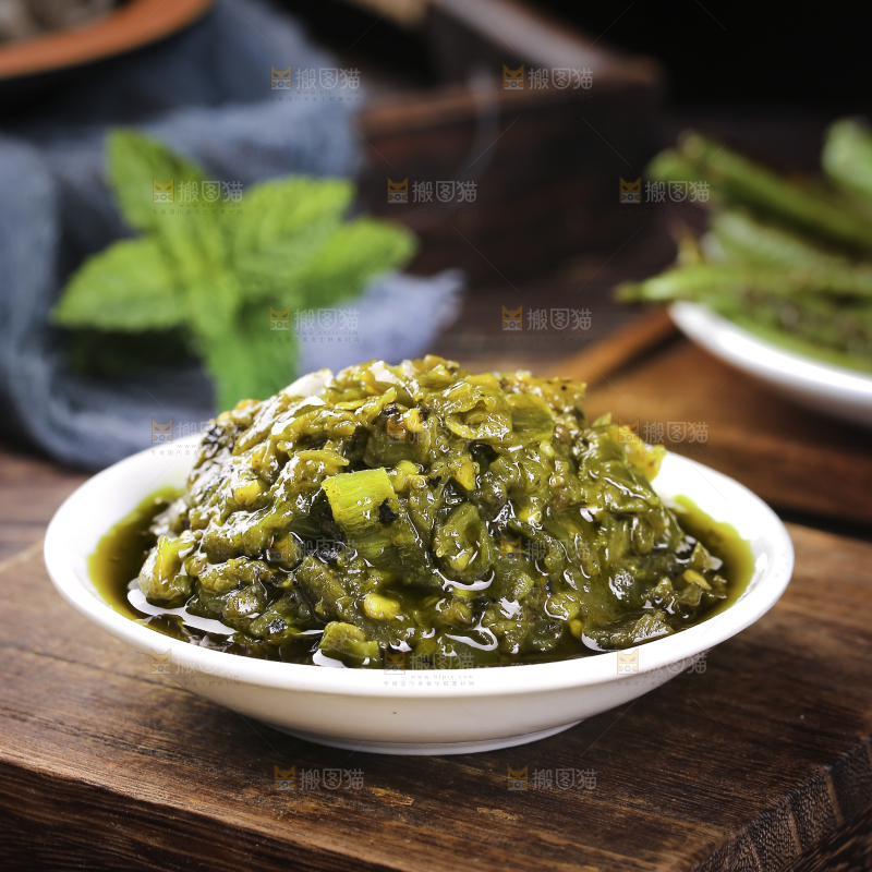 深底上的烧椒酱