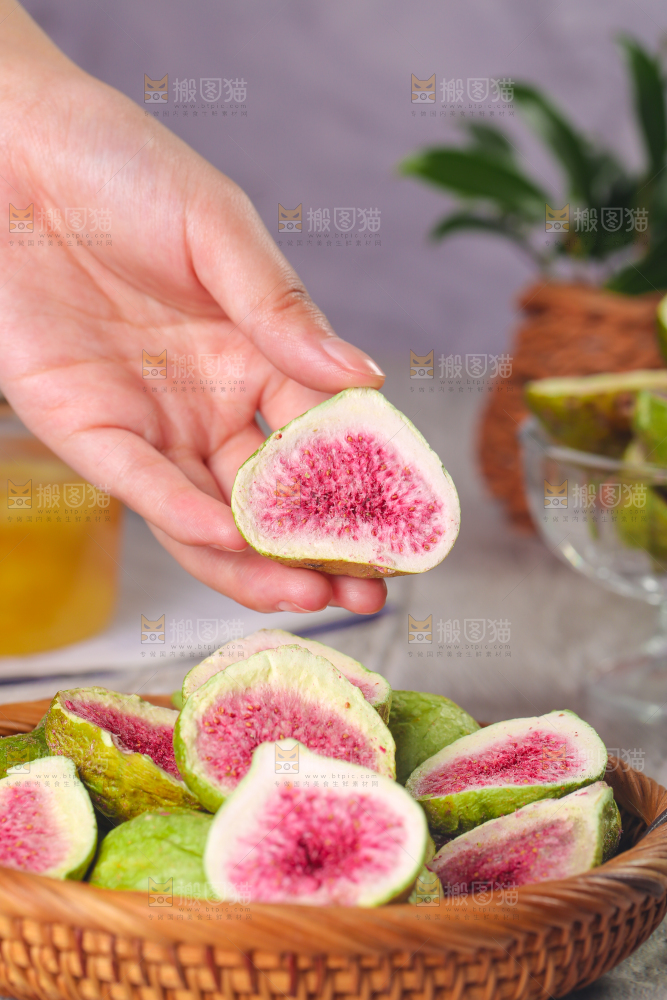 浅底上的新疆无花果干