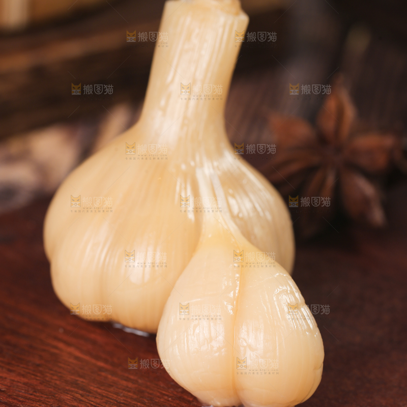 深底上的糖蒜